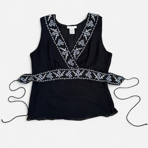 VTG Y2K Ice Black & White Silk Floral Embroidered Beaded Whimsy Fairy Top L - Picture 5 of 7